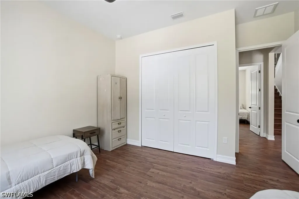 4120 3rd Avenue NW Naples FL 34119