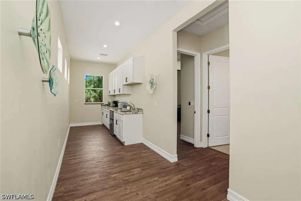 4120 3rd Avenue NW Naples FL 34119