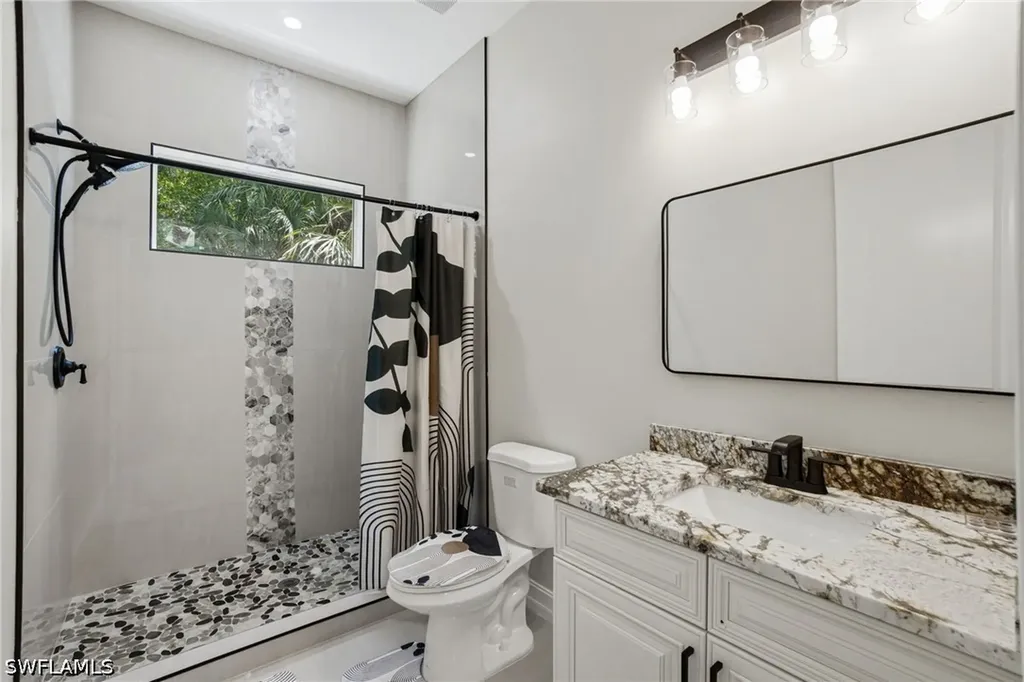 4120 3rd Avenue NW Naples FL 34119