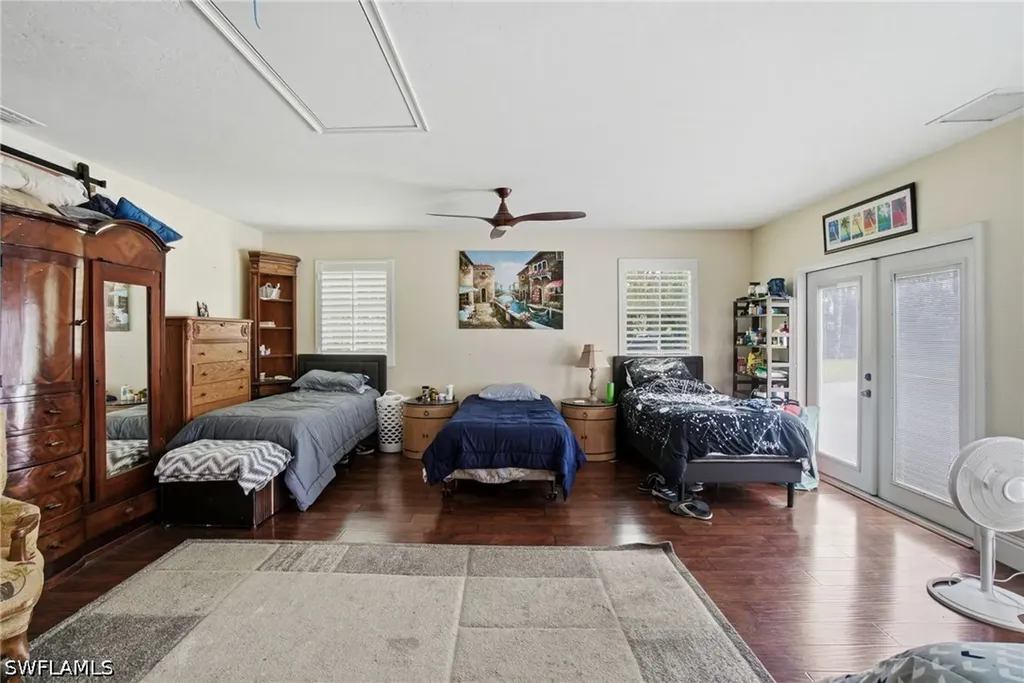 4120 3rd Avenue NW Naples FL 34119