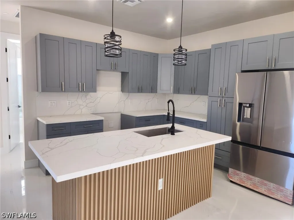 6036 Latimer Avenue Fort Myers FL 33905