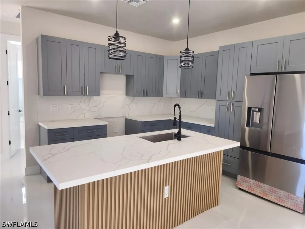 6036 Latimer Avenue Fort Myers FL 33905