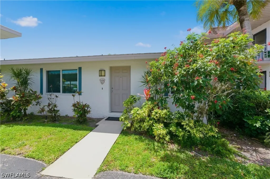 5579 Rattlesnake Hammock Road Naples FL 34113