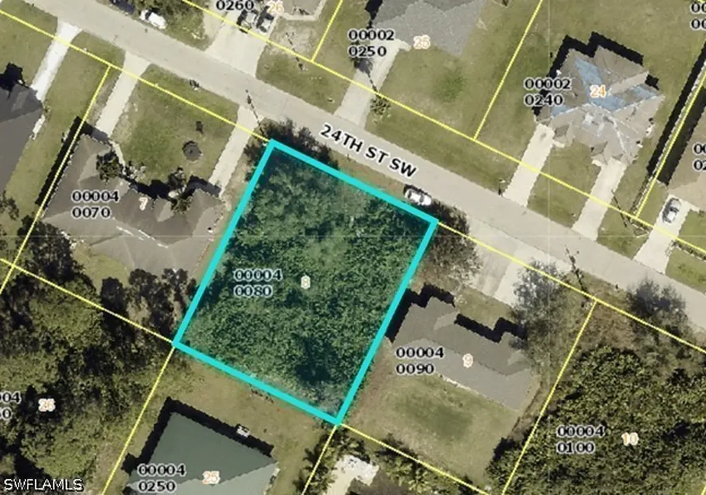 4633/4635 24th Street SW Lehigh Acres FL 33973