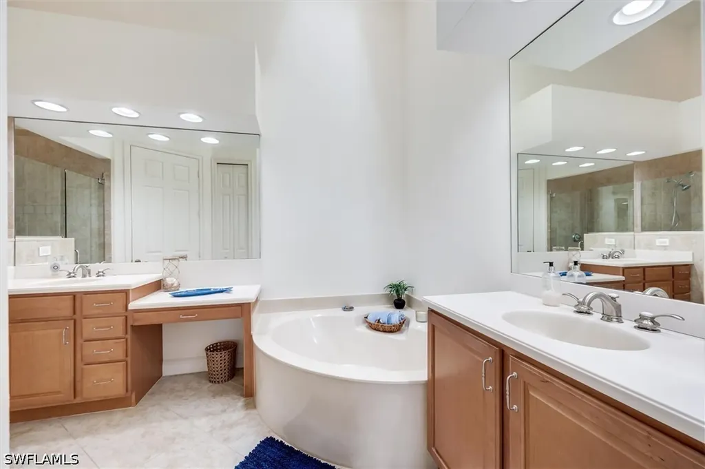 6442 Legacy Circle Naples FL 34113
