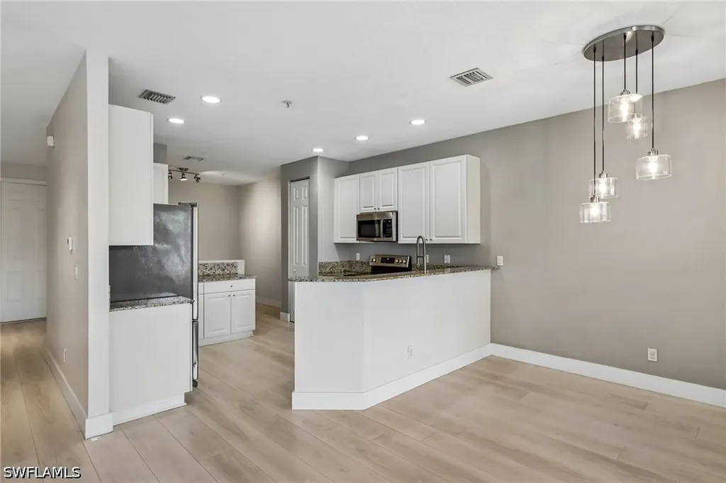 1410 Mariposa Circle Naples FL 34105