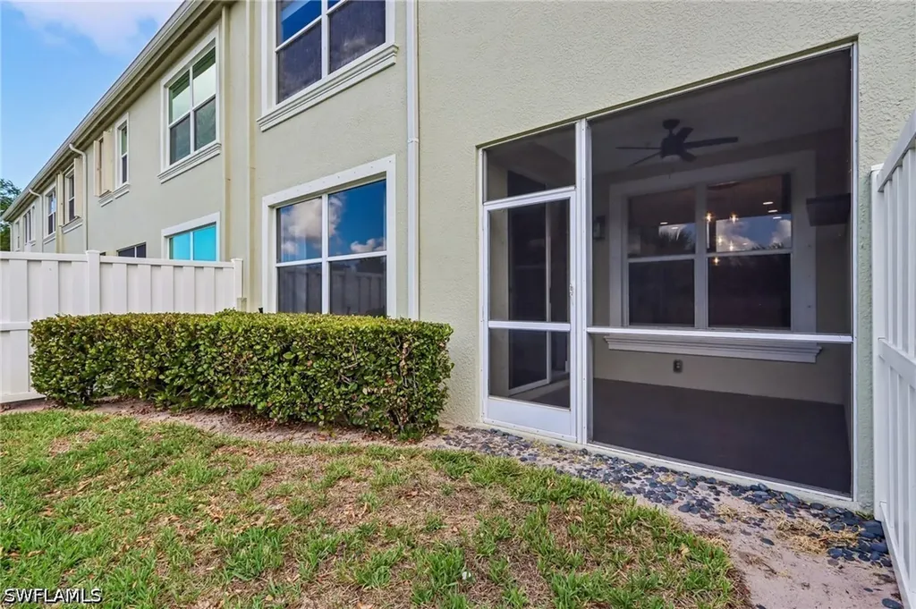 1410 Mariposa Circle Naples FL 34105