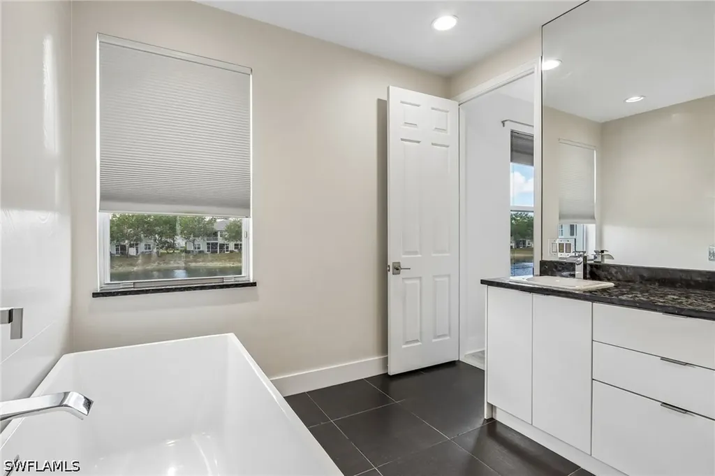 1410 Mariposa Circle Naples FL 34105