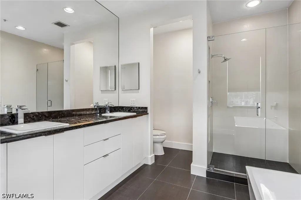1410 Mariposa Circle Naples FL 34105