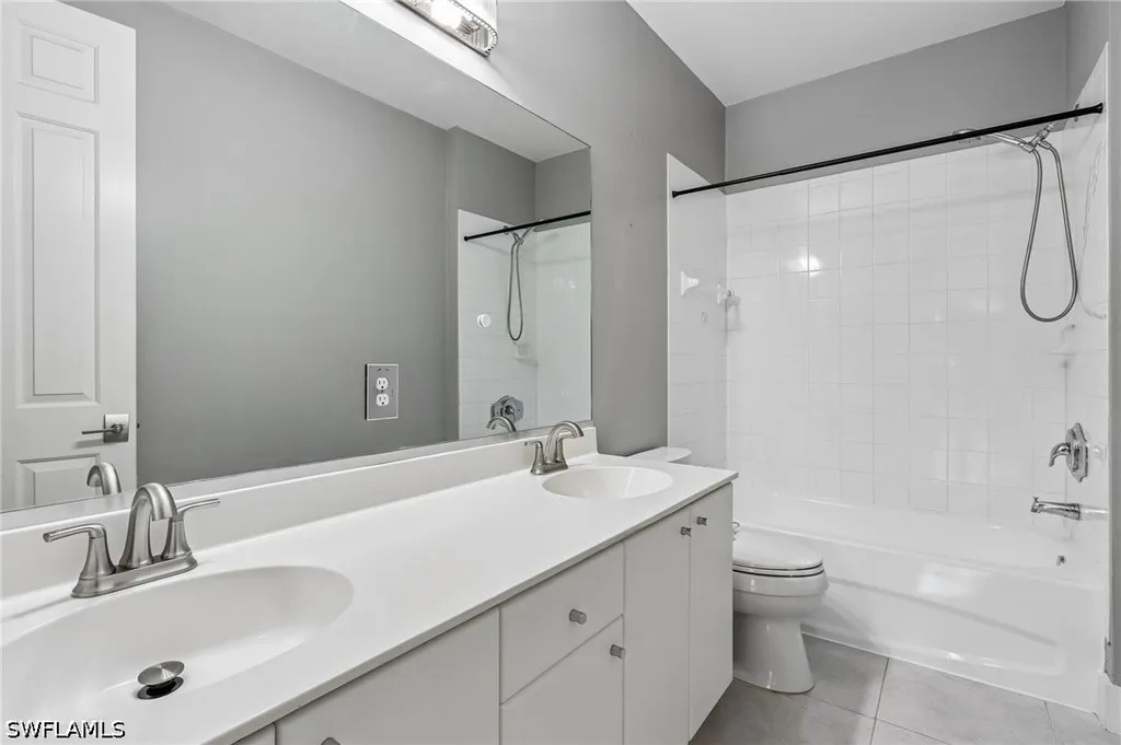 1410 Mariposa Circle Naples FL 34105