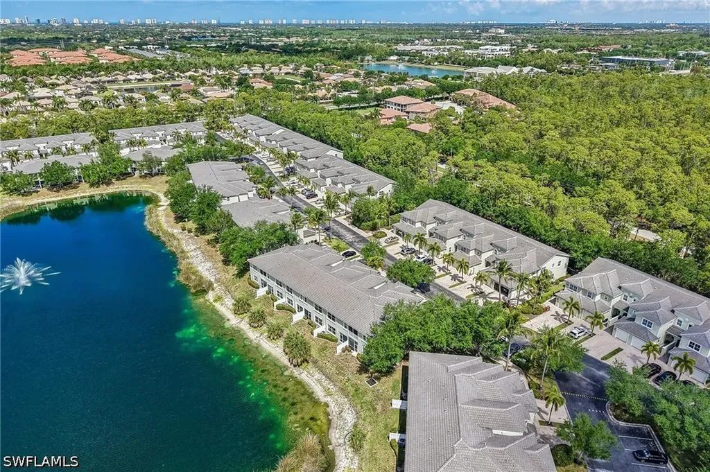 1410 Mariposa Circle Naples FL 34105