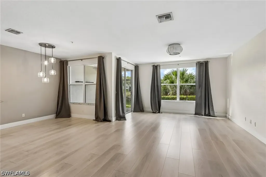 1410 Mariposa Circle Naples FL 34105