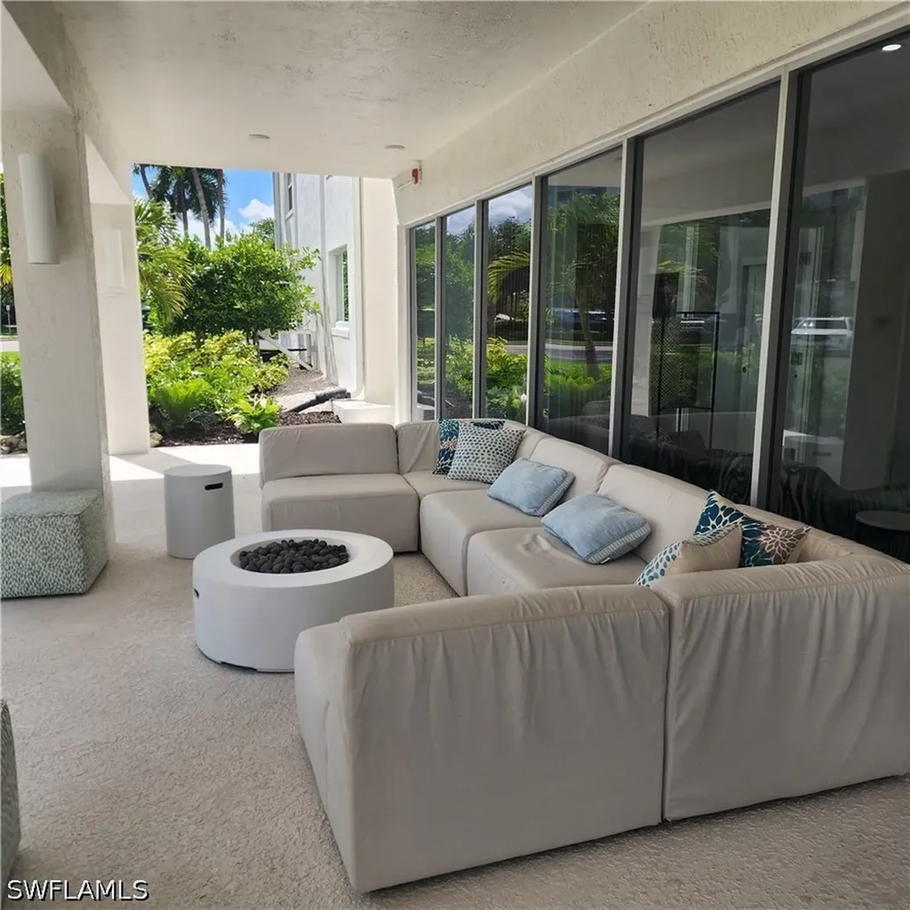 1 Bluebill Avenue Naples FL 34108