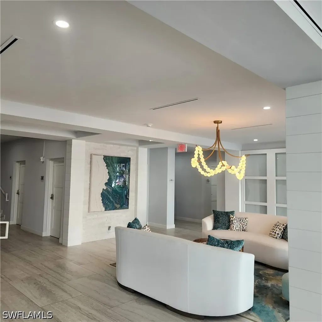 1 Bluebill Avenue Naples FL 34108