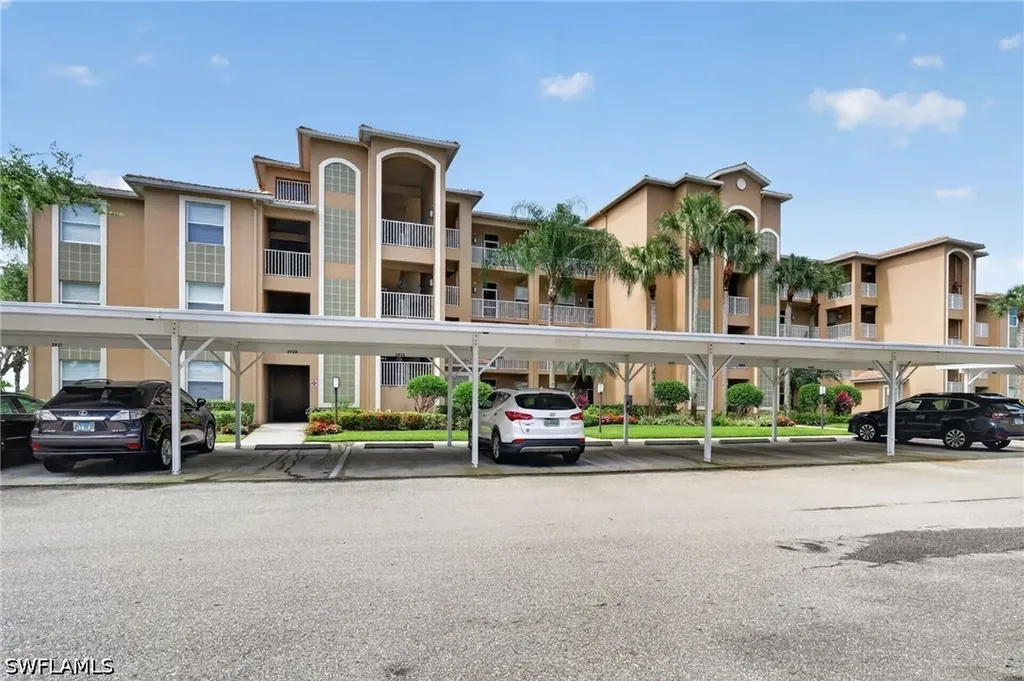 3830 Sawgrass Way Naples FL 34112