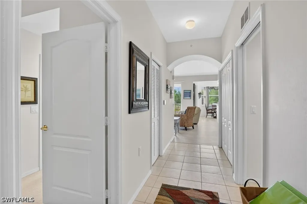 3830 Sawgrass Way Naples FL 34112