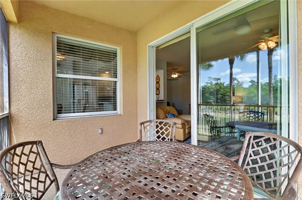 3830 Sawgrass Way Naples FL 34112