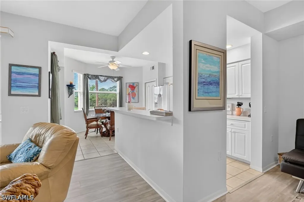 3830 Sawgrass Way Naples FL 34112