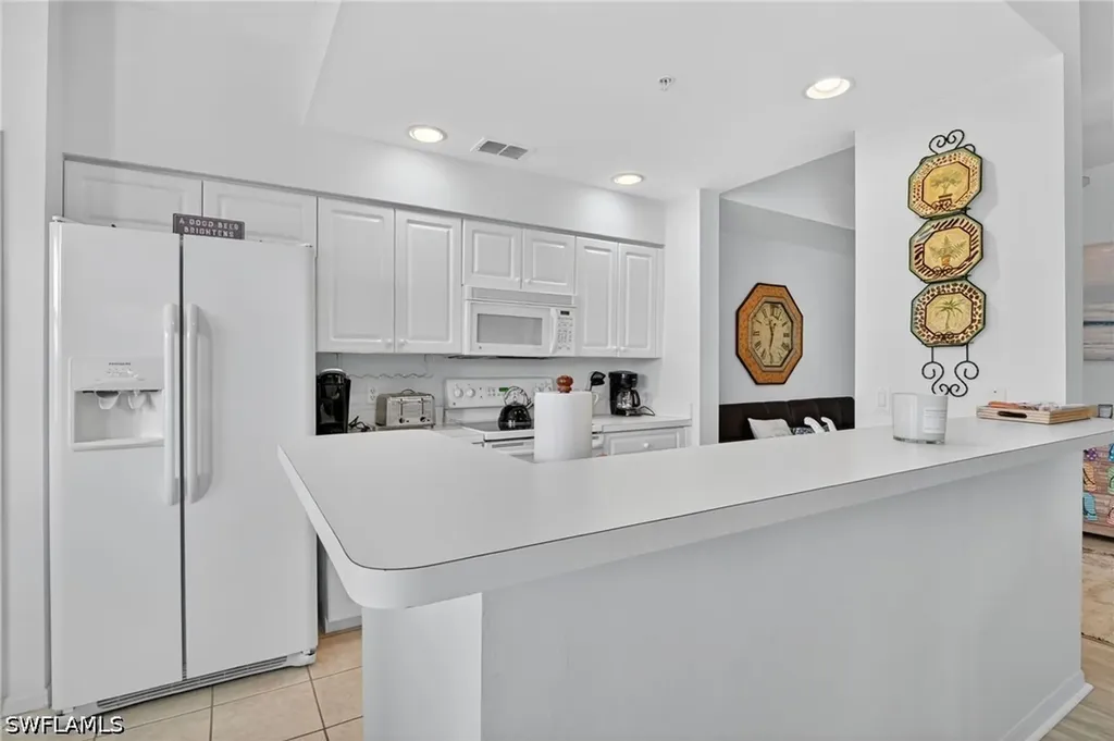3830 Sawgrass Way Naples FL 34112