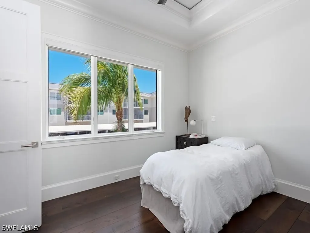 545 13th Avenue S Naples FL 34102