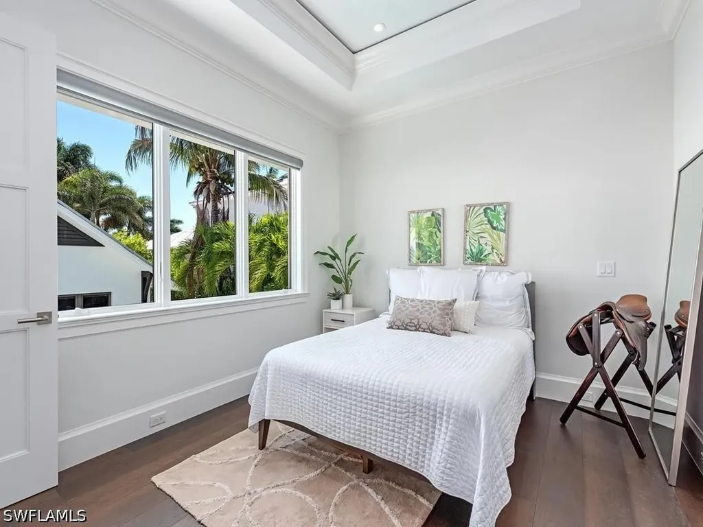 545 13th Avenue S Naples FL 34102