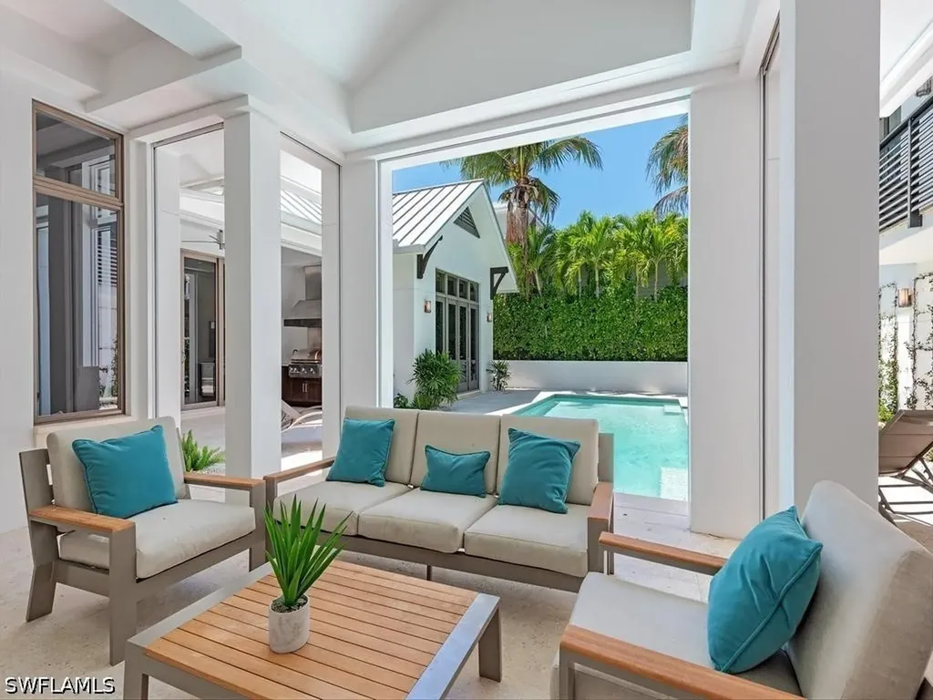 545 13th Avenue S Naples FL 34102