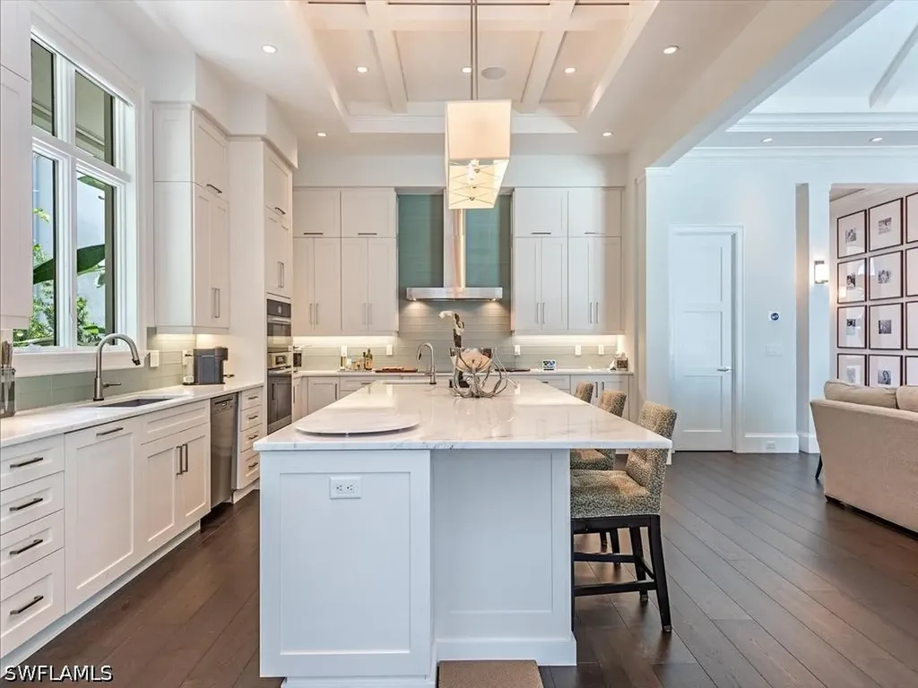 545 13th Avenue S Naples FL 34102