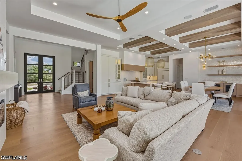 810 Elm Court Marco Island FL 34145