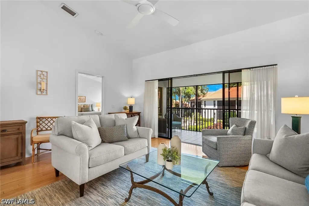 589 Serendipity Drive Naples FL 34108