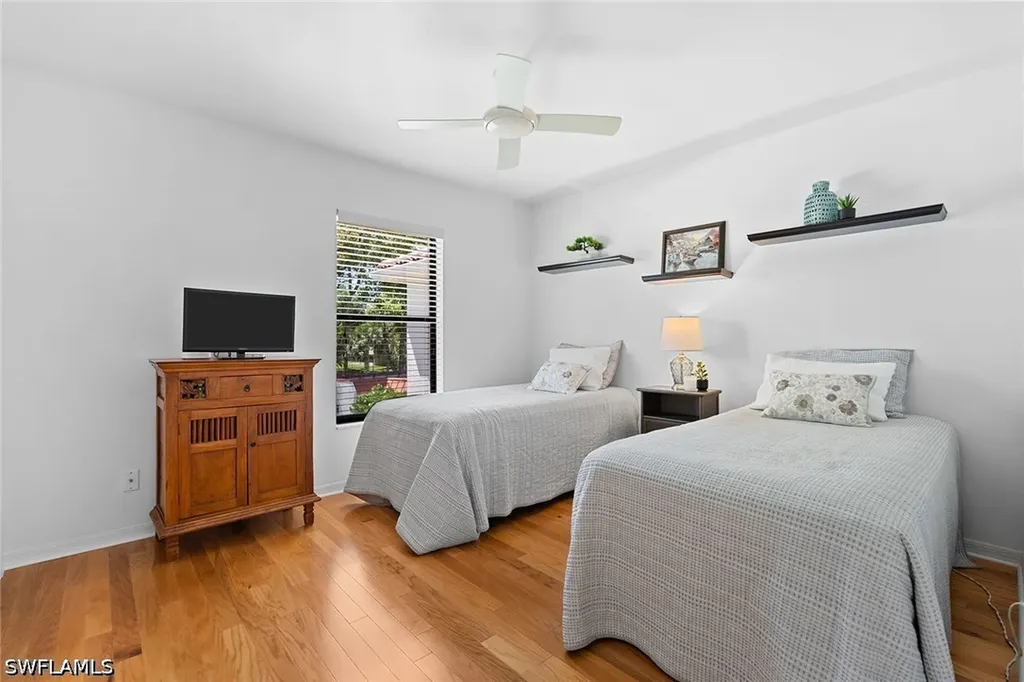 589 Serendipity Drive Naples FL 34108
