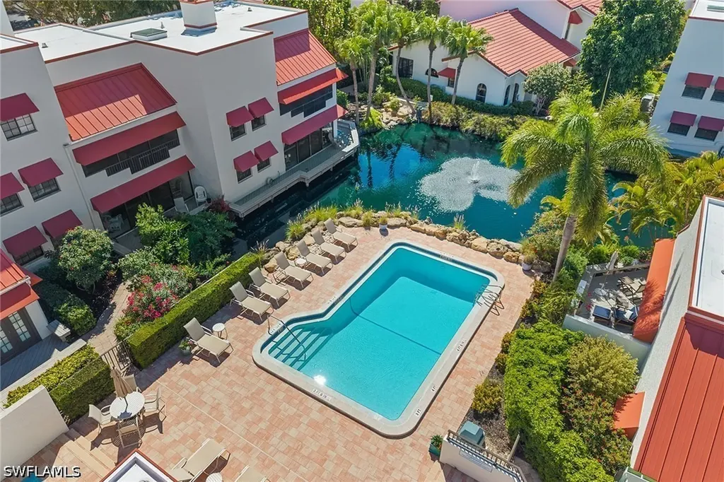 589 Serendipity Drive Naples FL 34108