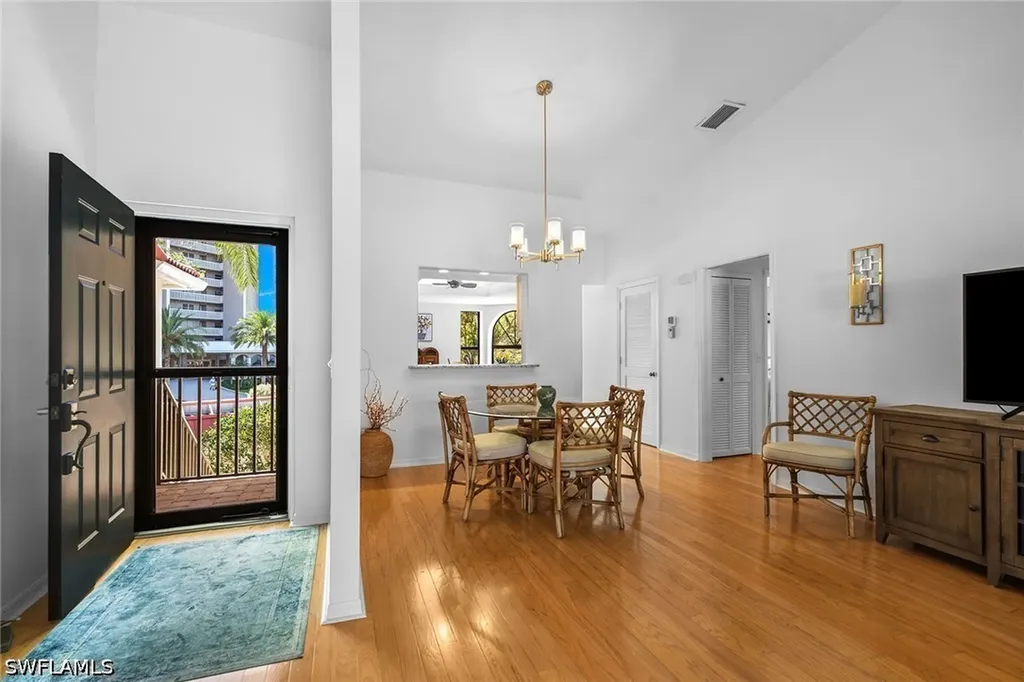 589 Serendipity Drive Naples FL 34108