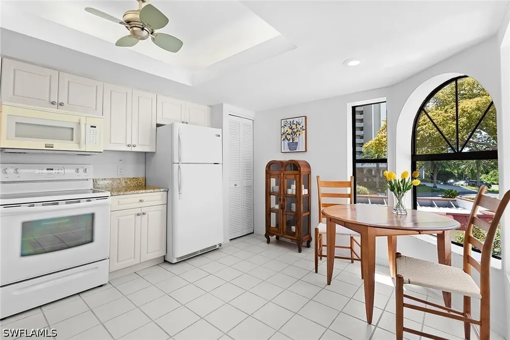 589 Serendipity Drive Naples FL 34108