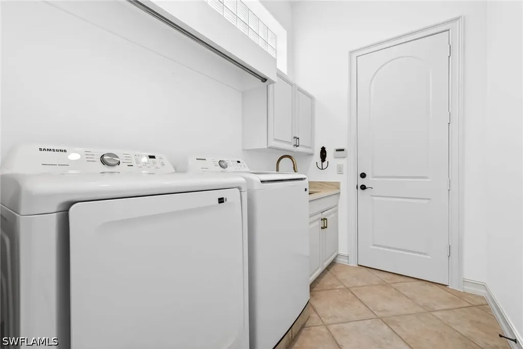 3296 Lookout Lane Naples FL 34112