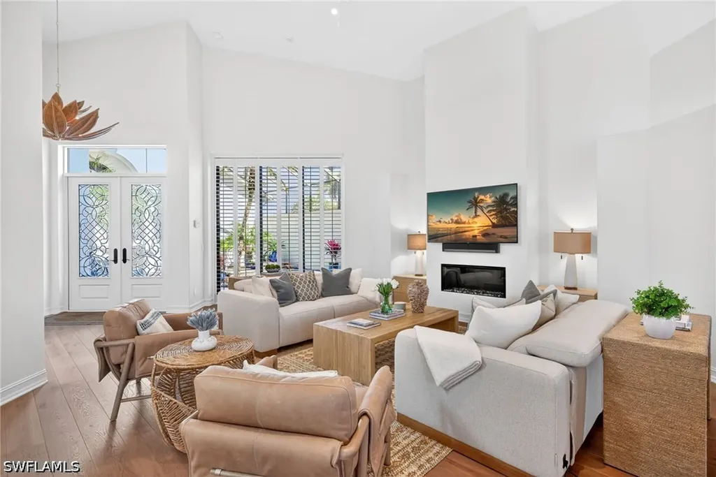 3296 Lookout Lane Naples FL 34112