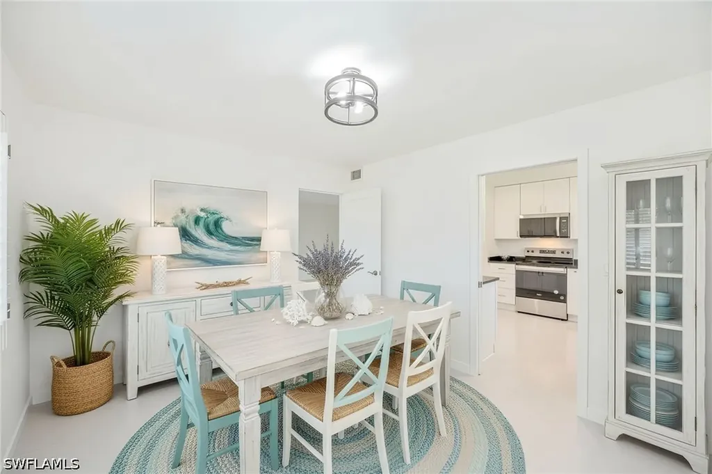4180 Crayton Road Naples FL 34103