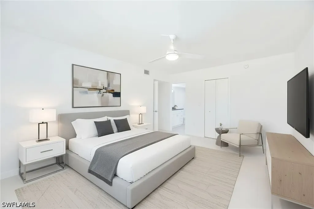 4180 Crayton Road Naples FL 34103