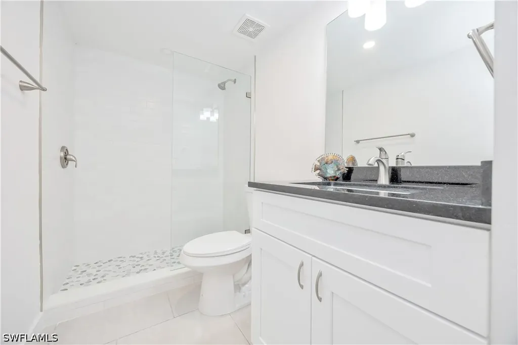 4180 Crayton Road Naples FL 34103