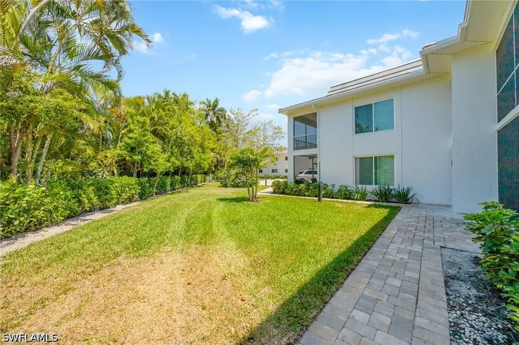 4180 Crayton Road Naples FL 34103