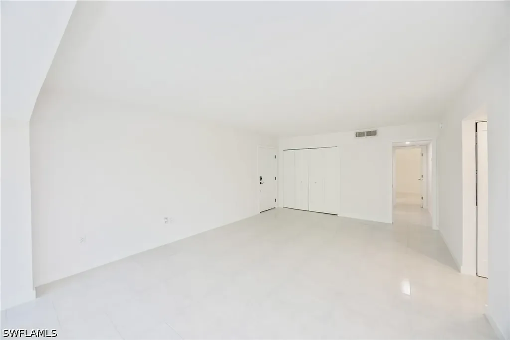 4180 Crayton Road Naples FL 34103
