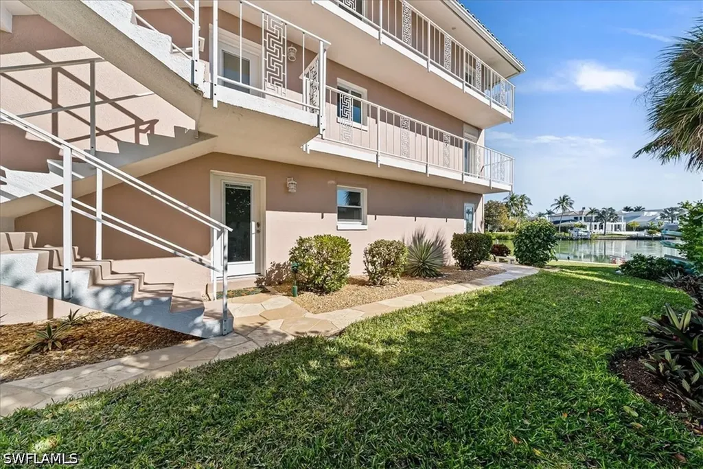 1910 Gulf Shore Boulevard N Naples FL 34102