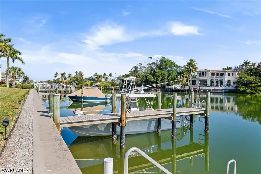 1910 Gulf Shore Boulevard N Naples FL 34102