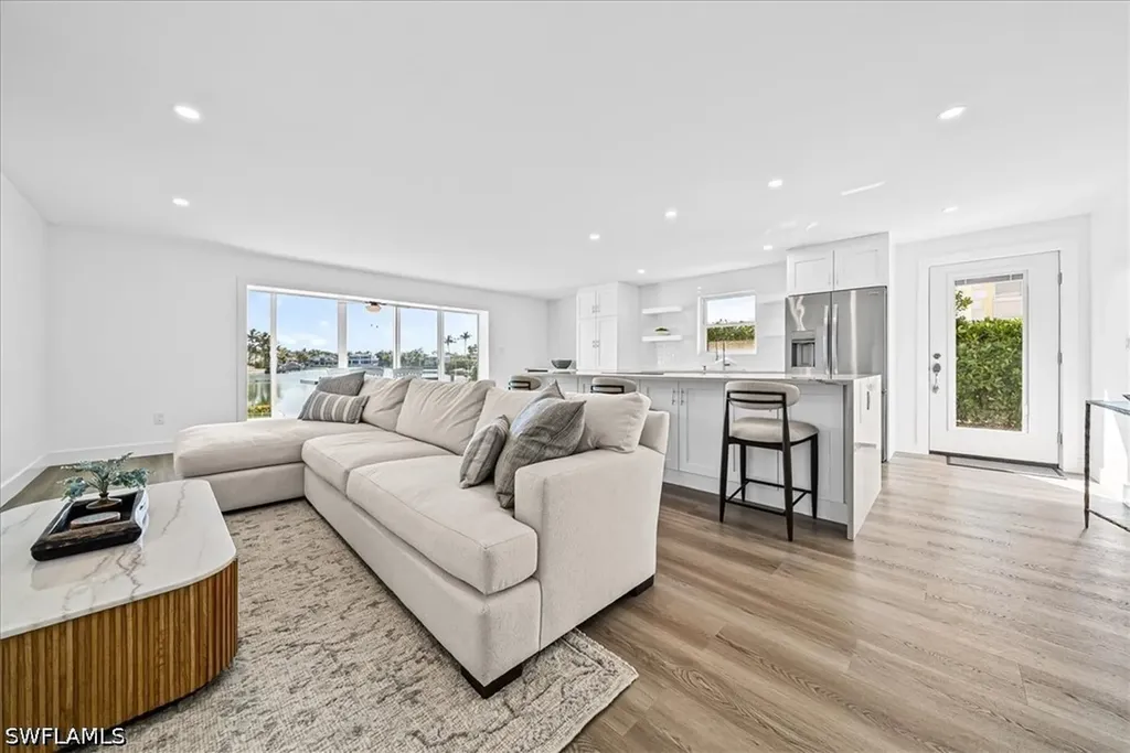 1910 Gulf Shore Boulevard N Naples FL 34102