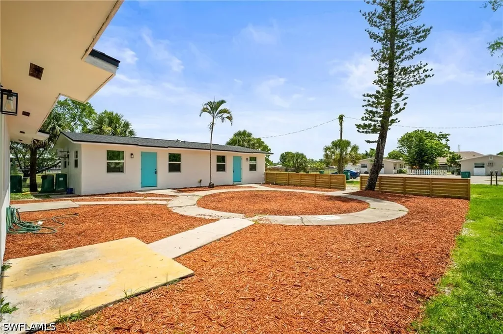 2316 Bayside Street Naples FL 34112