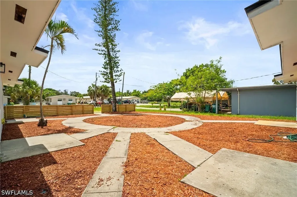 2316 Bayside Street Naples FL 34112