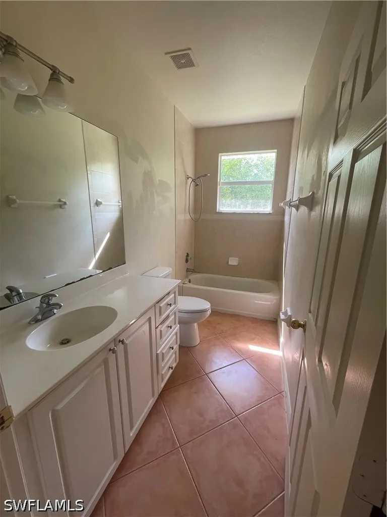 4080 33rd Avenue NE Naples FL 34120
