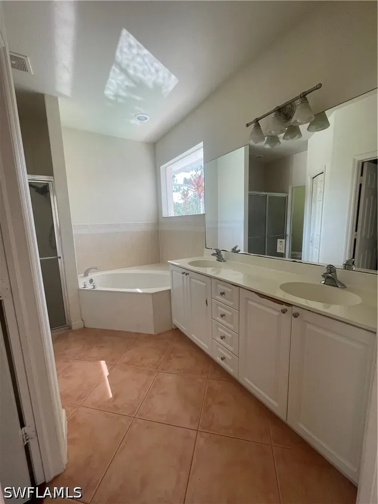 4080 33rd Avenue NE Naples FL 34120