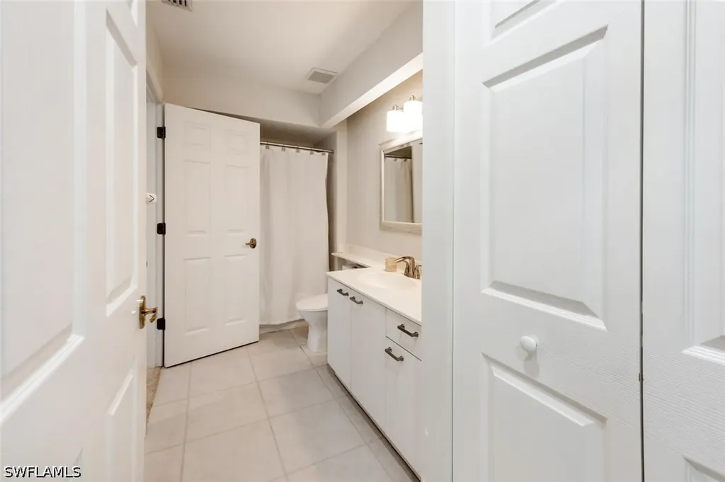 2835 Mizzen Way Naples FL 34109