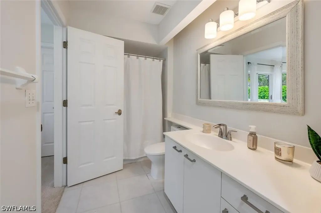 2835 Mizzen Way Naples FL 34109