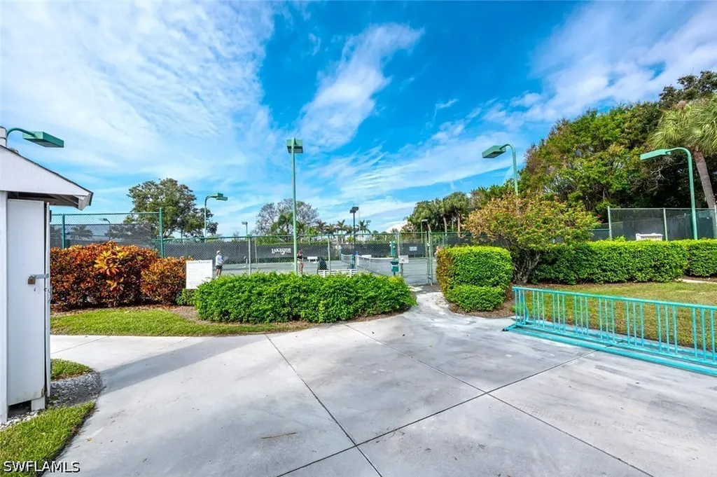 2835 Mizzen Way Naples FL 34109